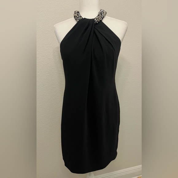Carmen Marc Valvo Dresses & Skirts - Carmen Marc Valvo Black Embellished Neckline Halter Cocktail Dress Size 6